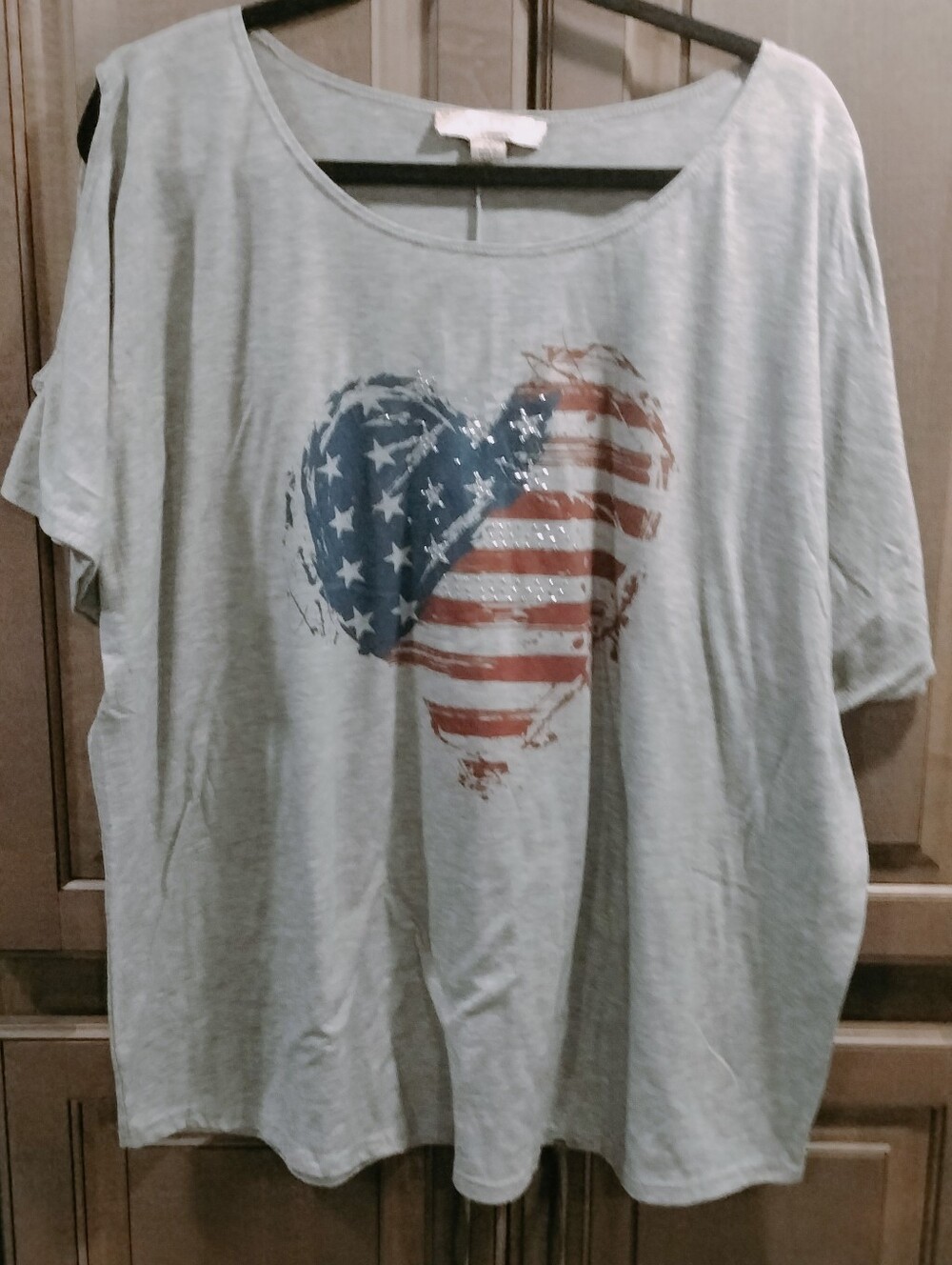 Misia Light Gray Short Sleeve Tee with USA Heart Graphic
